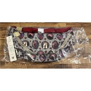 Stoney Clover Lane Disney Villains Bunch of Bad Apples Jumbo Fanny Pack NWT